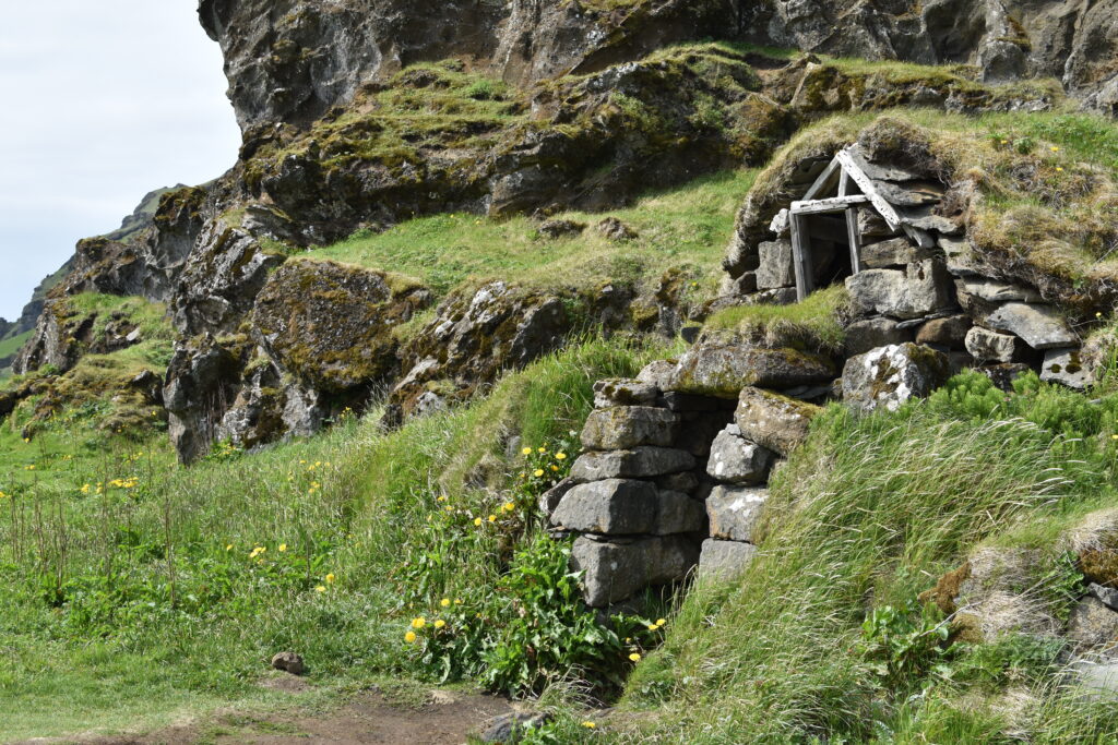 dom-wikingów-islandia