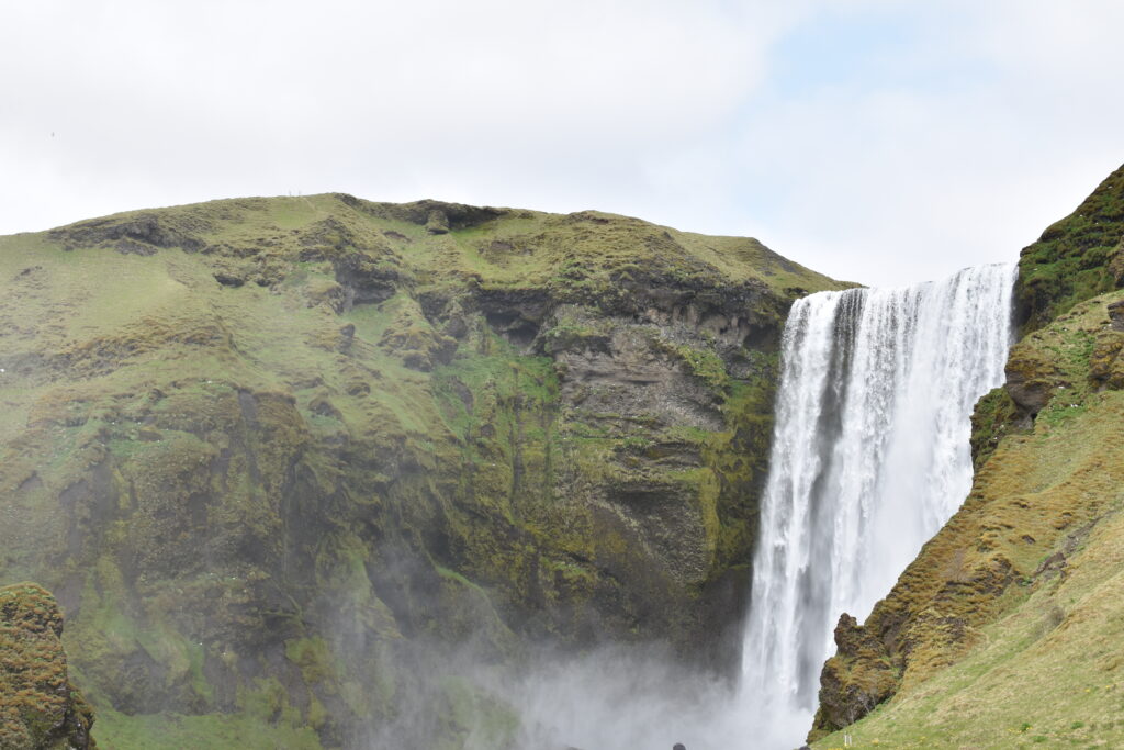 Skogafoss-w-czerwcu